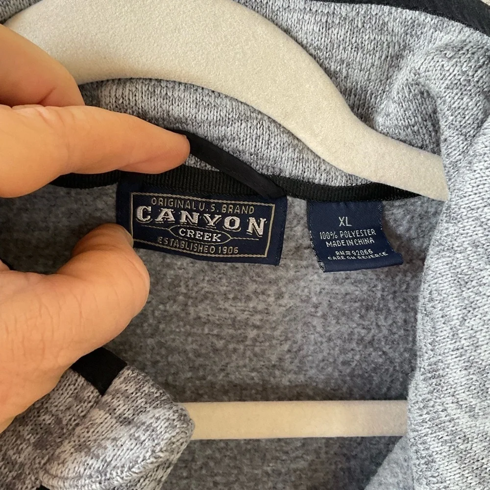 Canyon Creek sweatshirt. 3/4 zip. Gray. size XL - Picture 7 of 9